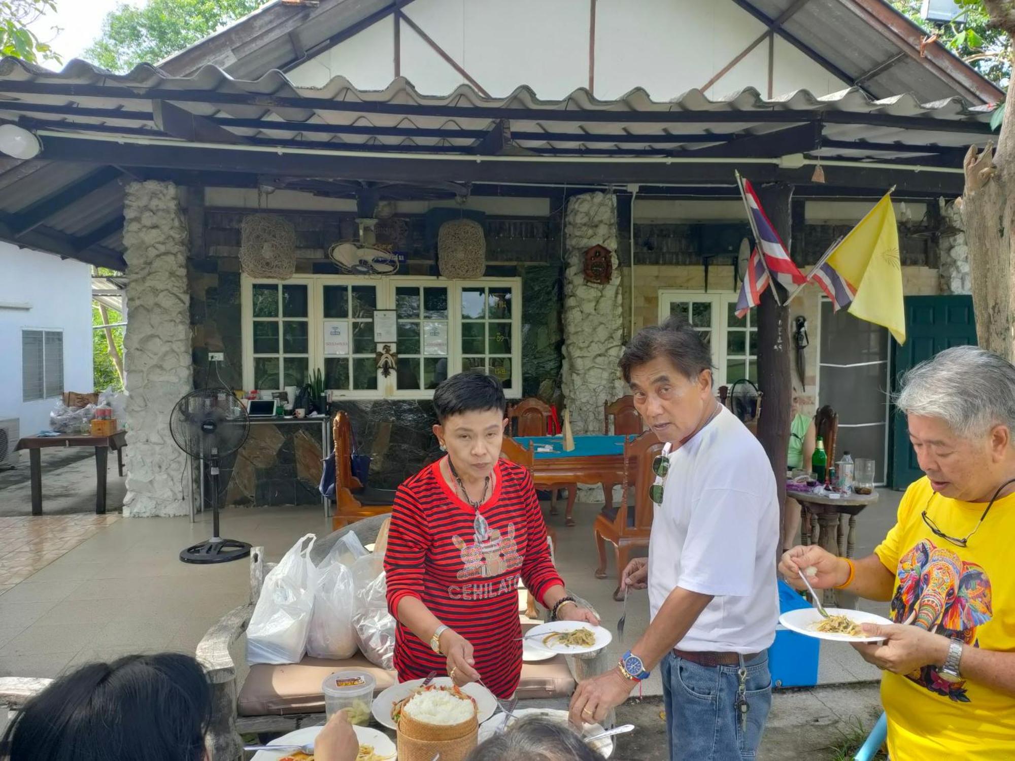 บ้านอิงเมยแคมป์ แก่งกระจาน Ban Phu Bon المظهر الخارجي الصورة