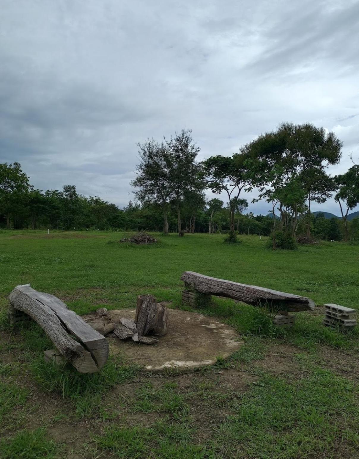 บ้านอิงเมยแคมป์ แก่งกระจาน Ban Phu Bon المظهر الخارجي الصورة